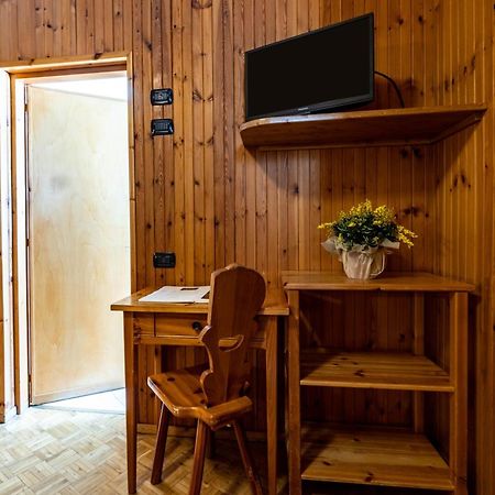Hotel Le Campagnol Champoluc Extérieur photo