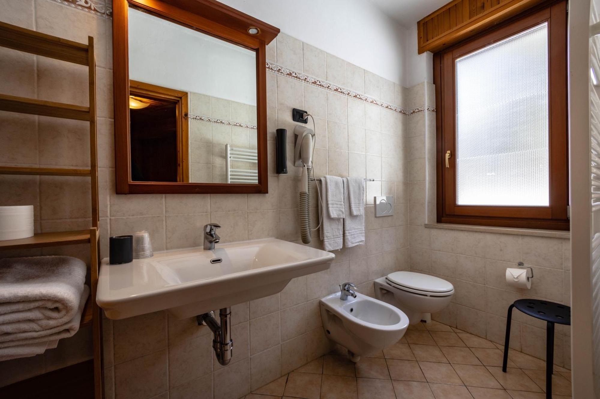 Hotel Le Campagnol Champoluc Extérieur photo