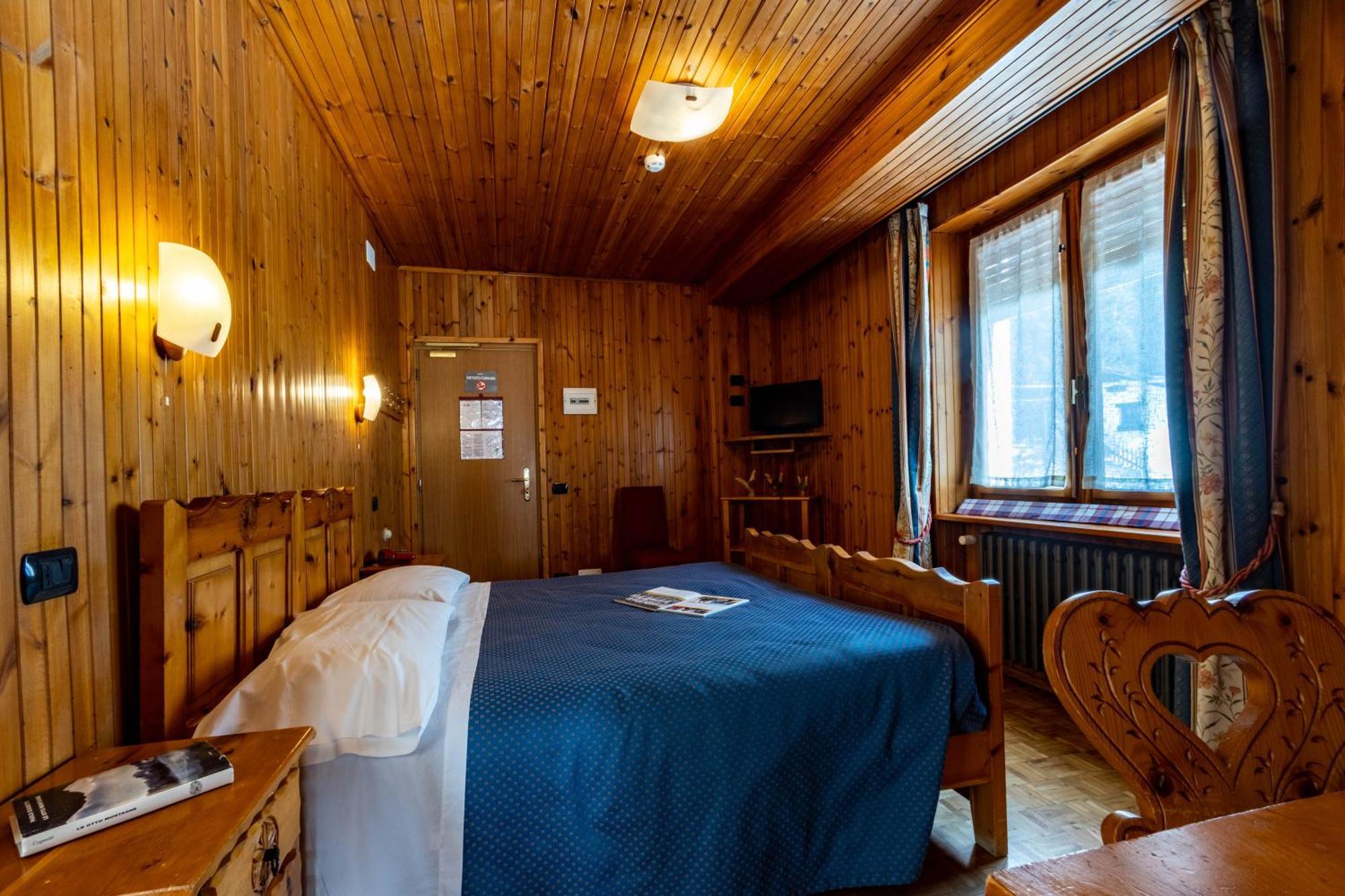 Hotel Le Campagnol Champoluc Extérieur photo