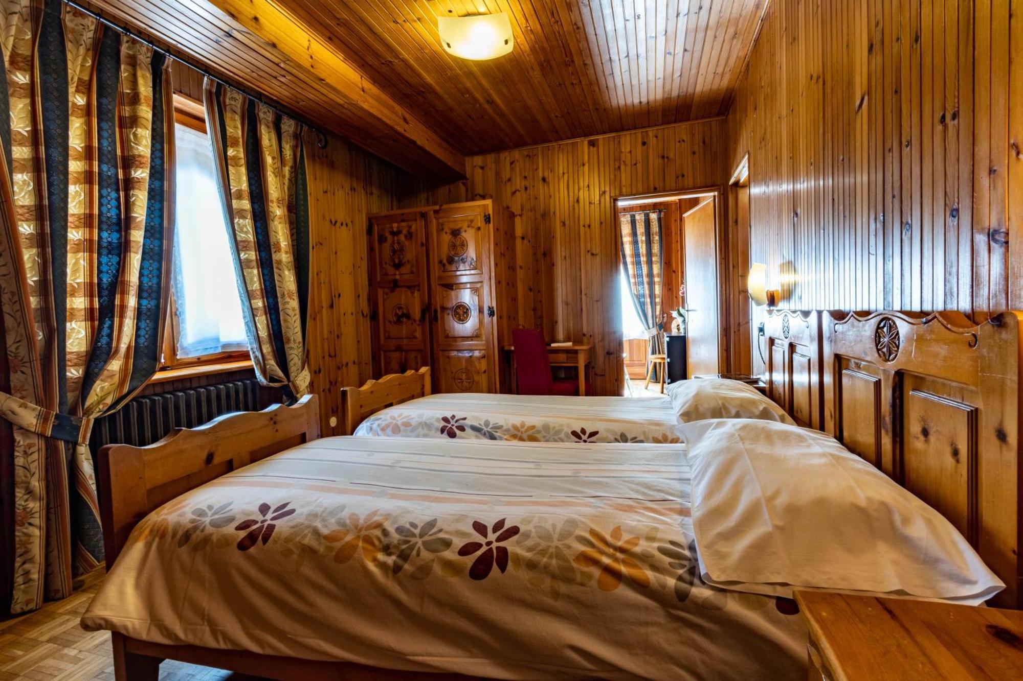 Hotel Le Campagnol Champoluc Extérieur photo